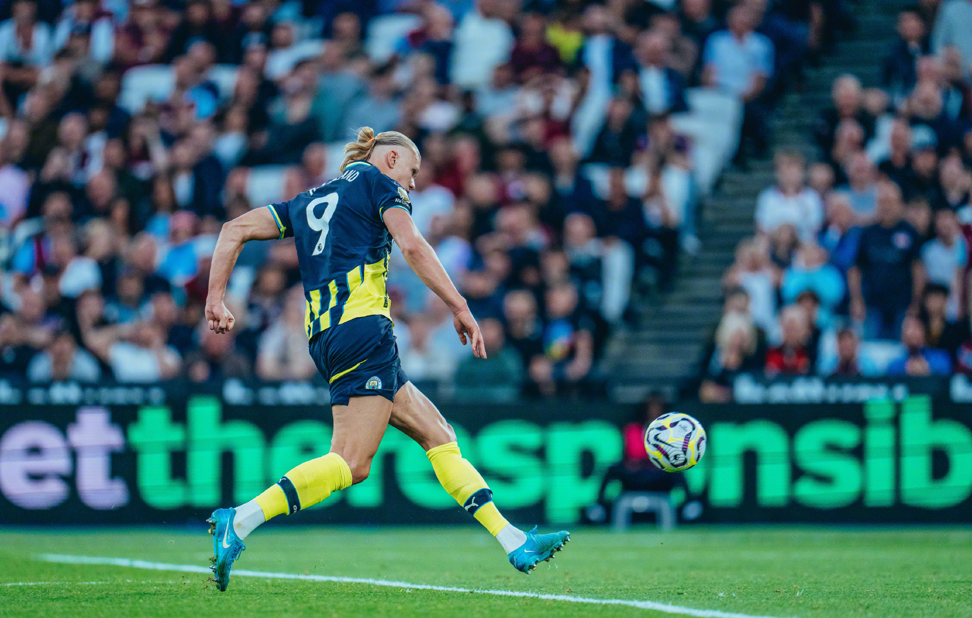 爱游戏体育-哈兰德意外战胜切尔西，重要助攻引爆全场！